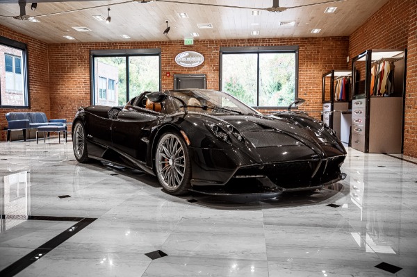 Used 2017 Pagani Huayra Roadster Roadster for sale Sold at Maserati of Greenwich in Greenwich CT 06830 3