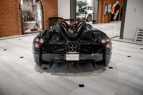 Used 2017 Pagani Huayra Roadster Roadster for sale Sold at Maserati of Greenwich in Greenwich CT 06830 5