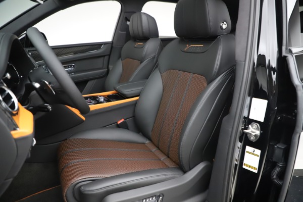 New 2020 Bentley Bentayga V8 Design Series for sale $216,860 at Maserati of Greenwich in Greenwich CT 06830 20