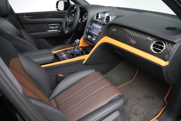 New 2020 Bentley Bentayga V8 Design Series for sale $216,860 at Maserati of Greenwich in Greenwich CT 06830 25