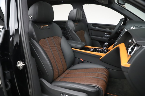 New 2020 Bentley Bentayga V8 Design Series for sale $216,860 at Maserati of Greenwich in Greenwich CT 06830 27