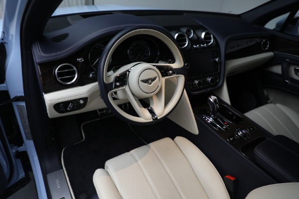 Used 2020 Bentley Bentayga V8 for sale $129,900 at Maserati of Greenwich in Greenwich CT 06830 28