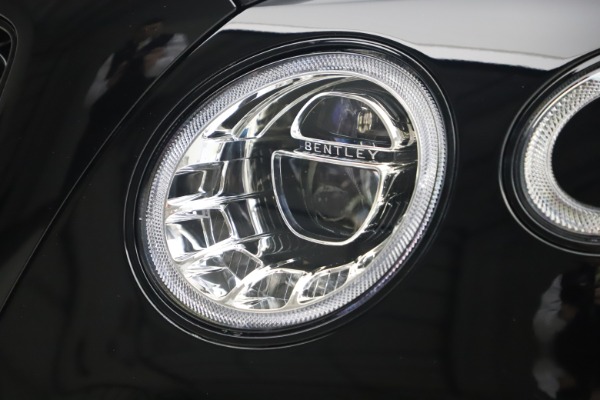 Used 2020 Bentley Bentayga V8 for sale $154,900 at Maserati of Greenwich in Greenwich CT 06830 15