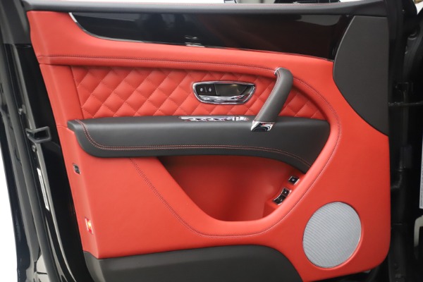 Used 2020 Bentley Bentayga V8 for sale $154,900 at Maserati of Greenwich in Greenwich CT 06830 17