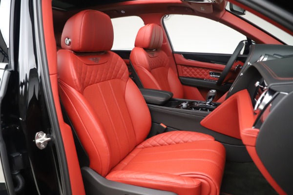 Used 2020 Bentley Bentayga V8 for sale $154,900 at Maserati of Greenwich in Greenwich CT 06830 26