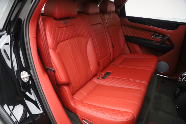 Used 2020 Bentley Bentayga V8 for sale $154,900 at Maserati of Greenwich in Greenwich CT 06830 28
