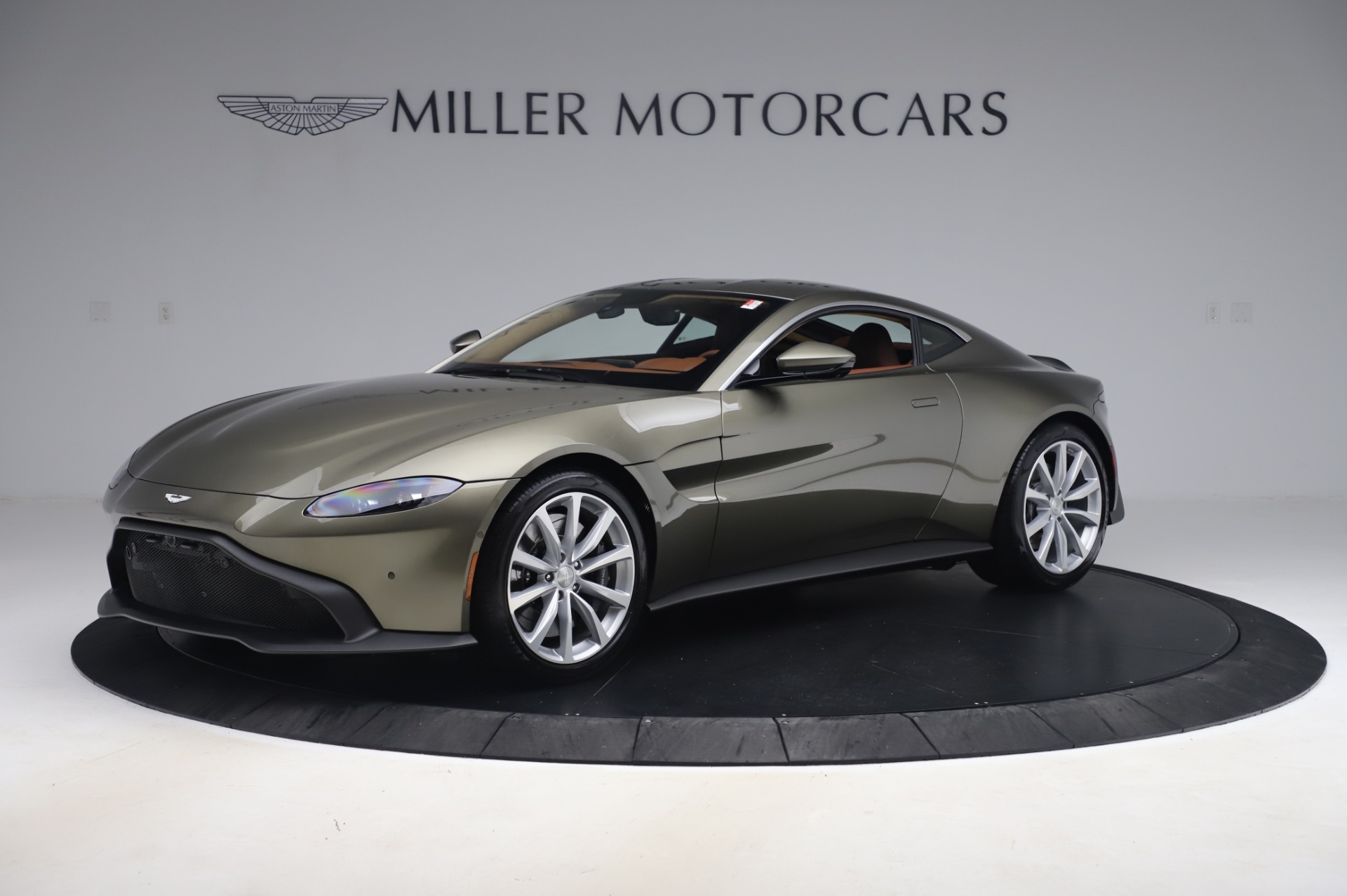 New 2020 Aston Martin Vantage Coupe for sale $180,450 at Maserati of Greenwich in Greenwich CT 06830 1