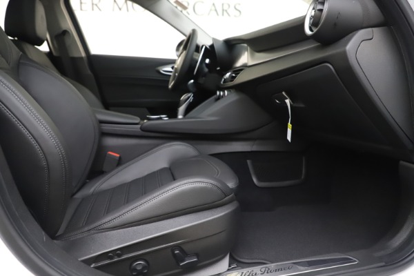 New 2019 Alfa Romeo Giulia Ti Sport Q4 for sale $54,540 at Maserati of Greenwich in Greenwich CT 06830 23