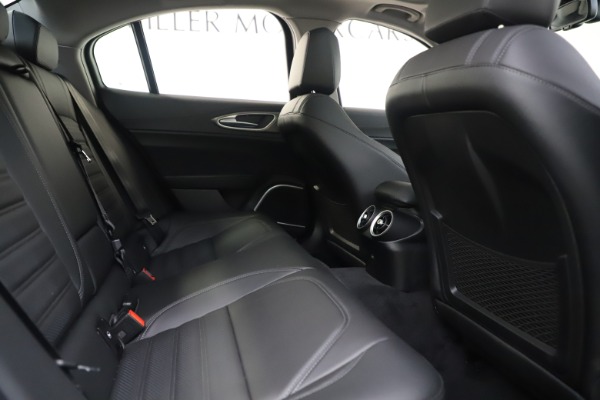 New 2019 Alfa Romeo Giulia Ti Sport Q4 for sale $54,540 at Maserati of Greenwich in Greenwich CT 06830 27