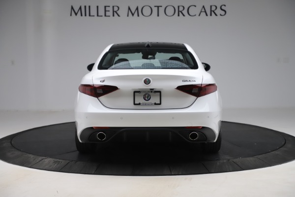 New 2019 Alfa Romeo Giulia Ti Sport Q4 for sale Sold at Maserati of Greenwich in Greenwich CT 06830 6