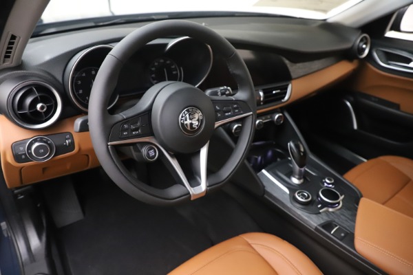 New 2019 Alfa Romeo Giulia Q4 for sale $45,240 at Maserati of Greenwich in Greenwich CT 06830 13