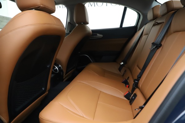 New 2019 Alfa Romeo Giulia Q4 for sale $45,240 at Maserati of Greenwich in Greenwich CT 06830 19