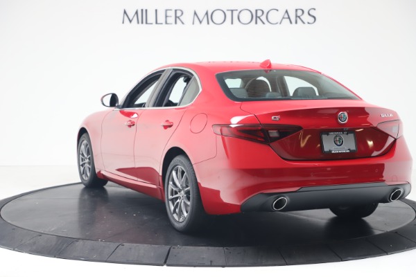 New 2019 Alfa Romeo Giulia Q4 for sale Sold at Maserati of Greenwich in Greenwich CT 06830 5