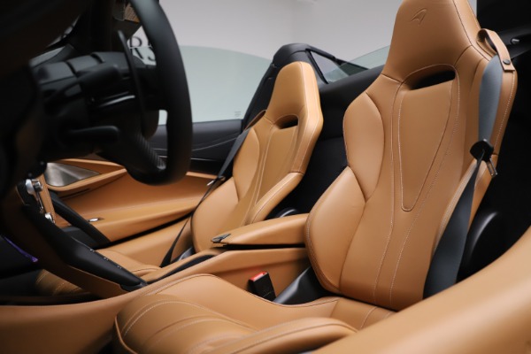 New 2020 McLaren 720S Spider Luxury for sale $380,835 at Maserati of Greenwich in Greenwich CT 06830 27