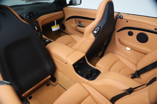 New 2019 Maserati GranTurismo Sport Convertible for sale $161,970 at Maserati of Greenwich in Greenwich CT 06830 25