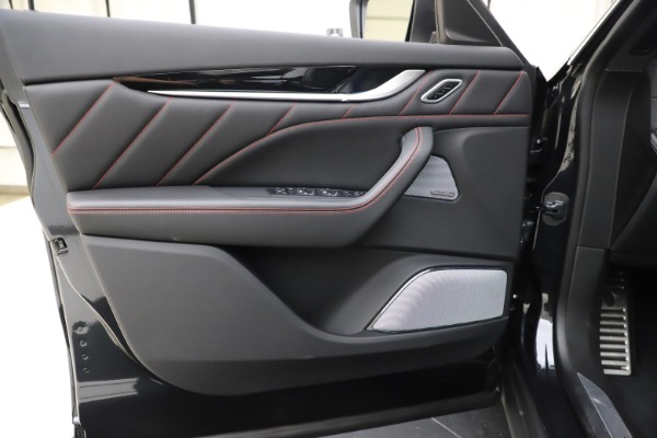 New 2019 Maserati Levante Q4 GranSport for sale Call for price at Maserati of Greenwich in Greenwich CT 06830 17