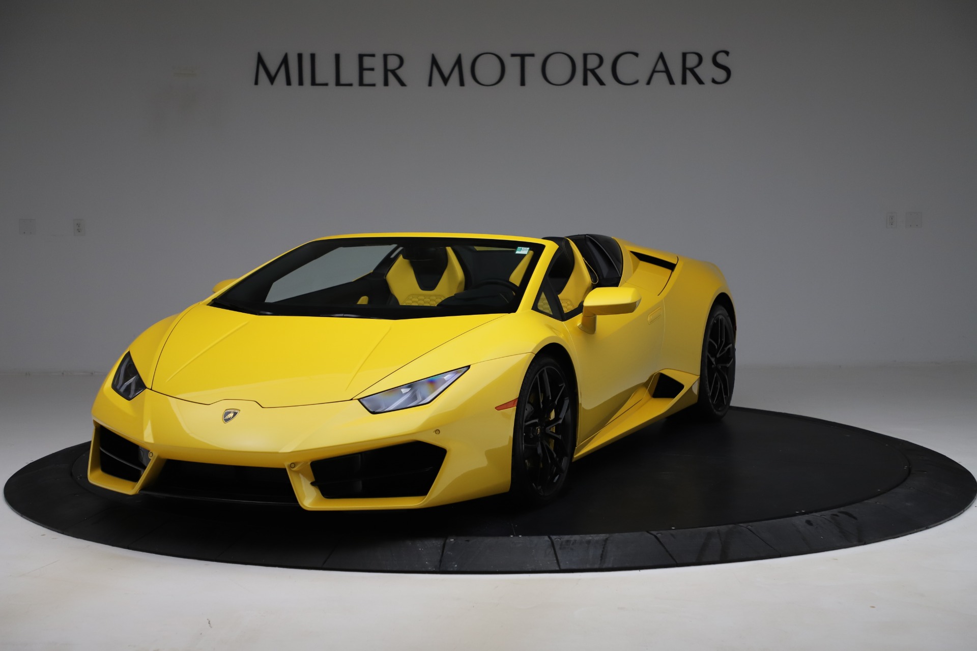 Used 2018 Lamborghini Huracan LP 580-2 Spyder for sale $203,900 at Maserati of Greenwich in Greenwich CT 06830 1
