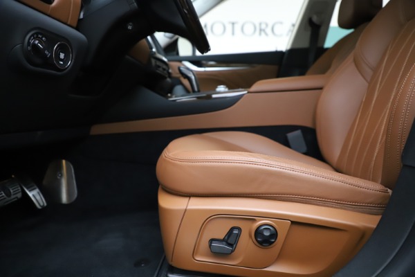 New 2019 Maserati Levante GranLusso for sale Sold at Maserati of Greenwich in Greenwich CT 06830 14