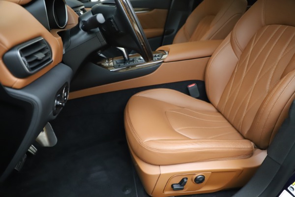 New 2019 Maserati Levante GranLusso for sale Sold at Maserati of Greenwich in Greenwich CT 06830 15