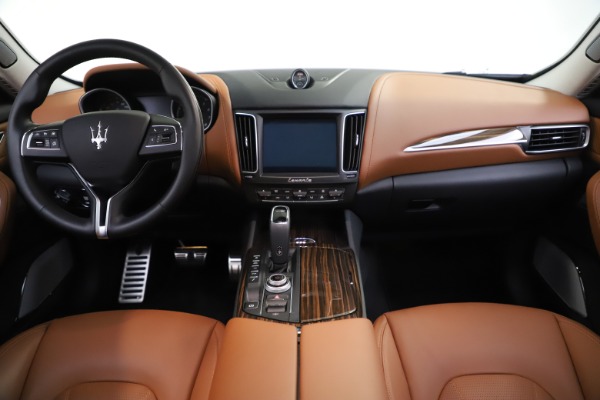 New 2019 Maserati Levante GranLusso for sale Sold at Maserati of Greenwich in Greenwich CT 06830 16