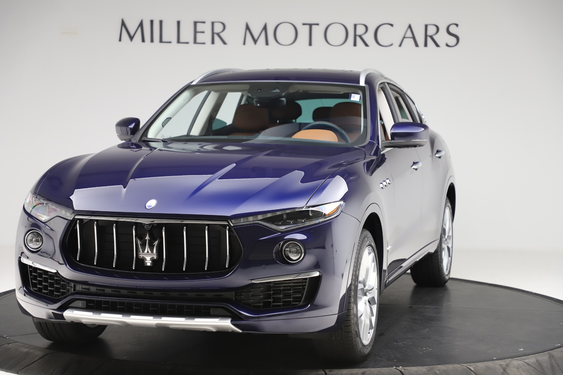 New 2019 Maserati Levante GranLusso for sale Sold at Maserati of Greenwich in Greenwich CT 06830 1