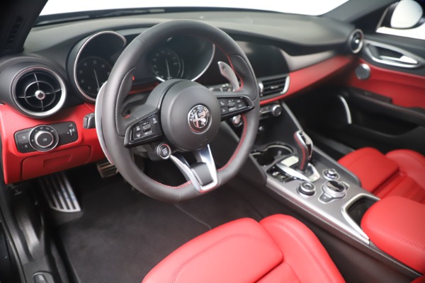 New 2020 Alfa Romeo Giulia Ti Sport Q4 for sale $56,440 at Maserati of Greenwich in Greenwich CT 06830 13