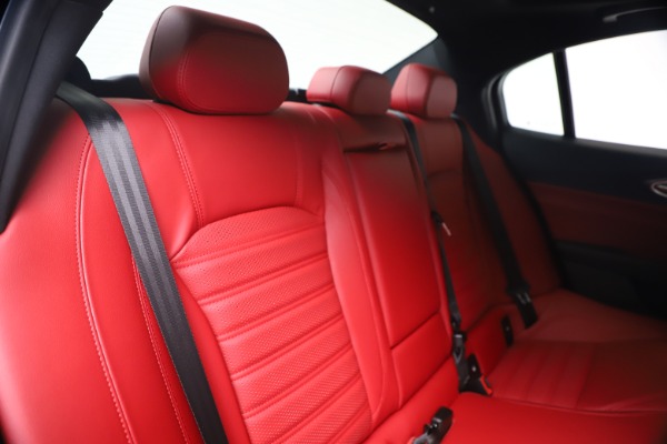New 2020 Alfa Romeo Giulia Ti Sport Q4 for sale $56,440 at Maserati of Greenwich in Greenwich CT 06830 26