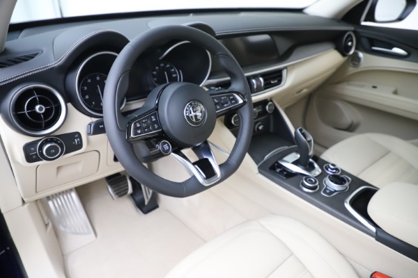 New 2020 Alfa Romeo Stelvio Ti Lusso Q4 for sale $55,790 at Maserati of Greenwich in Greenwich CT 06830 13