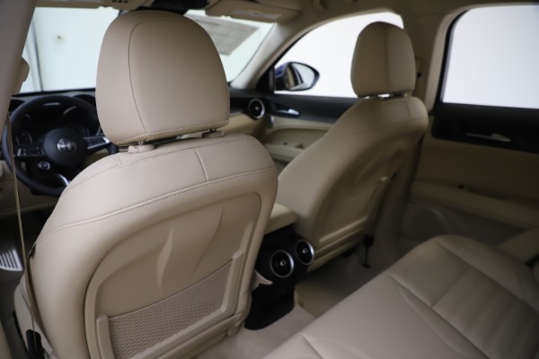 New 2020 Alfa Romeo Stelvio Ti Lusso Q4 for sale $55,790 at Maserati of Greenwich in Greenwich CT 06830 20