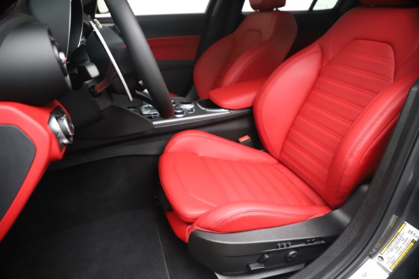 New 2020 Alfa Romeo Giulia Ti Sport Q4 for sale $53,790 at Maserati of Greenwich in Greenwich CT 06830 15