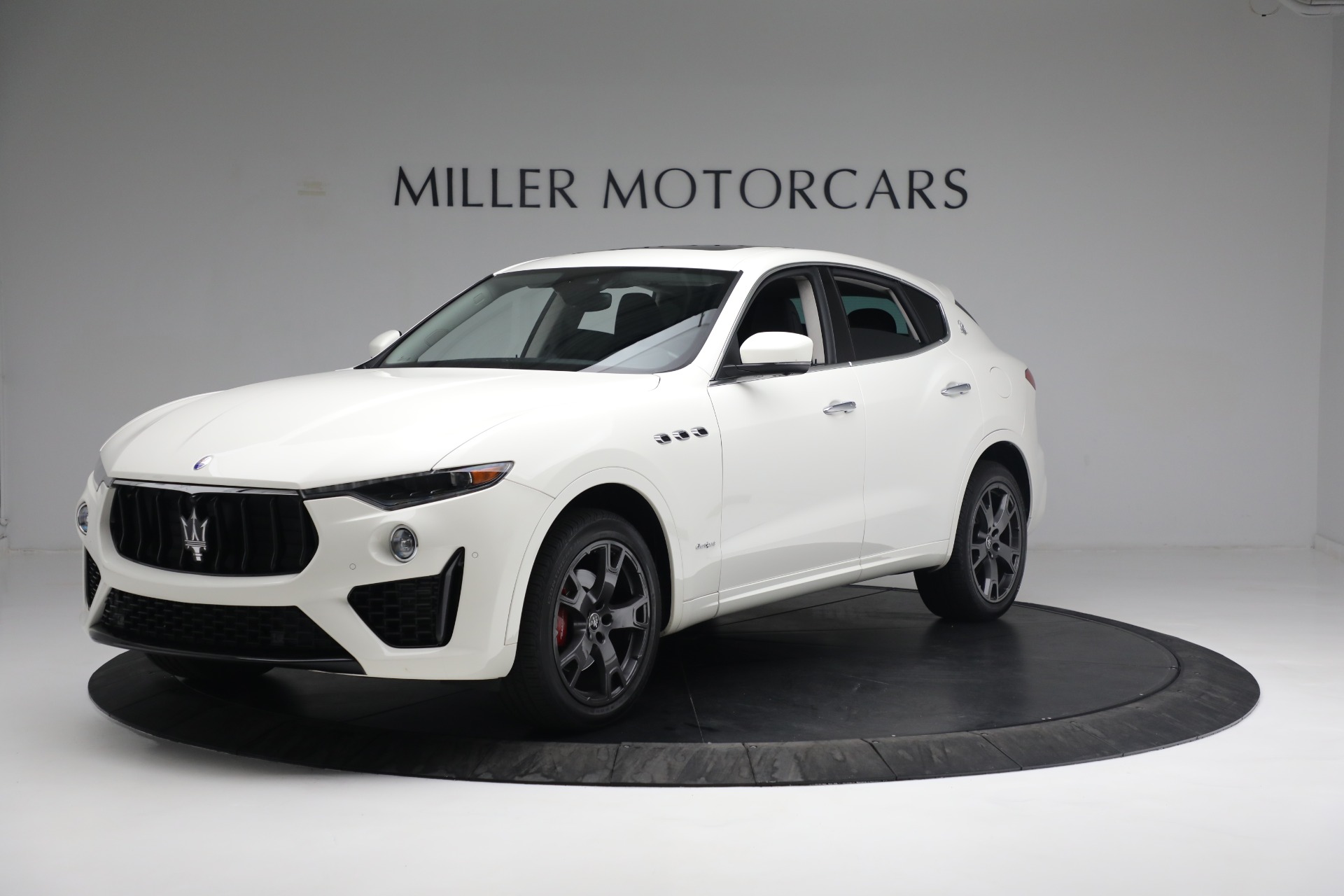 New 2020 Maserati Levante Q4 GranSport for sale $81,385 at Maserati of Greenwich in Greenwich CT 06830 1