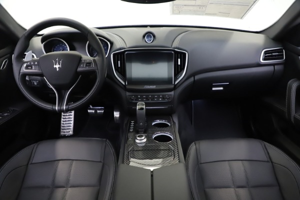 New 2020 Maserati Ghibli S Q4 GranSport for sale $90,285 at Maserati of Greenwich in Greenwich CT 06830 16