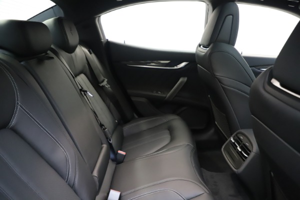 New 2020 Maserati Ghibli S Q4 GranSport for sale $90,285 at Maserati of Greenwich in Greenwich CT 06830 27