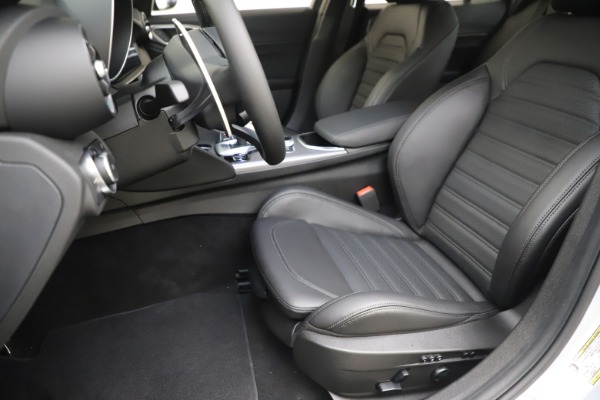 New 2020 Alfa Romeo Giulia Ti Sport Q4 for sale $51,590 at Maserati of Greenwich in Greenwich CT 06830 15