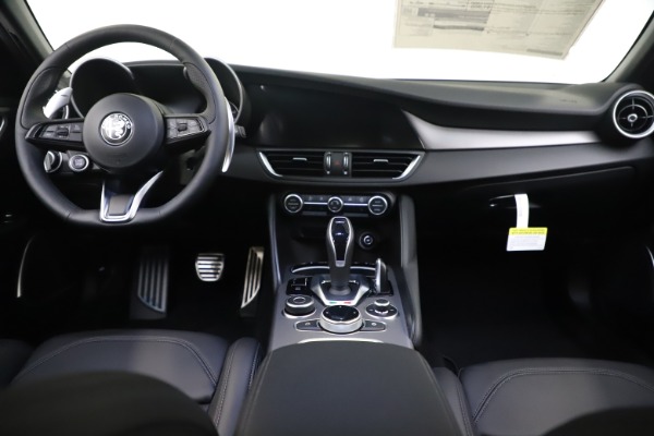 New 2020 Alfa Romeo Giulia Ti Sport Q4 for sale $51,590 at Maserati of Greenwich in Greenwich CT 06830 16