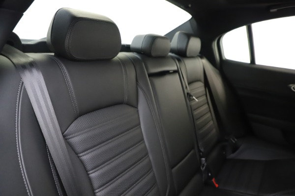 New 2020 Alfa Romeo Giulia Ti Sport Q4 for sale $51,590 at Maserati of Greenwich in Greenwich CT 06830 26