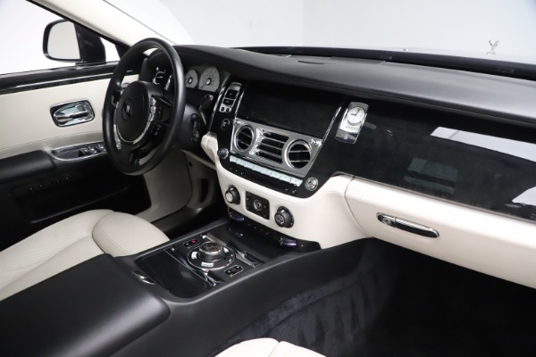 Used 2016 Rolls-Royce Ghost for sale Sold at Maserati of Greenwich in Greenwich CT 06830 18