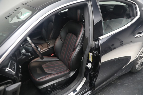 Used 2019 Maserati Ghibli S Q4 GranLusso for sale $41,900 at Maserati of Greenwich in Greenwich CT 06830 21