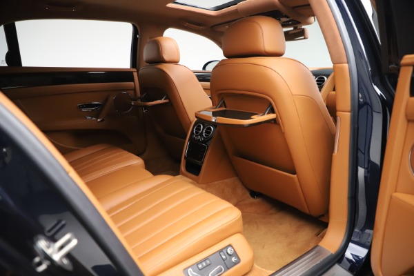 Used 2016 Bentley Flying Spur V8 for sale $114,900 at Maserati of Greenwich in Greenwich CT 06830 25