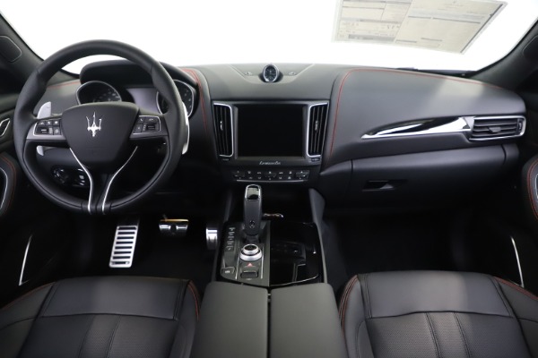 New 2020 Maserati Levante Q4 GranSport for sale $73,058 at Maserati of Greenwich in Greenwich CT 06830 16