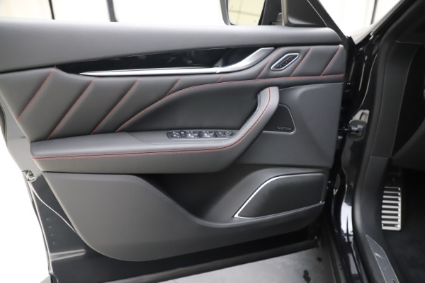 New 2020 Maserati Levante Q4 GranSport for sale $73,058 at Maserati of Greenwich in Greenwich CT 06830 17