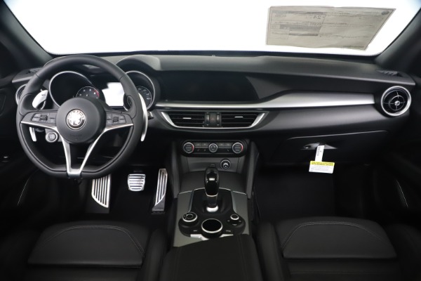 New 2019 Alfa Romeo Stelvio Ti Sport Q4 for sale $53,990 at Maserati of Greenwich in Greenwich CT 06830 16