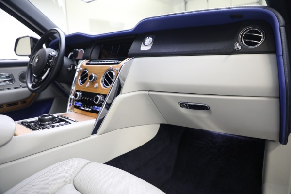 Used 2019 Rolls-Royce Cullinan for sale Sold at Maserati of Greenwich in Greenwich CT 06830 19