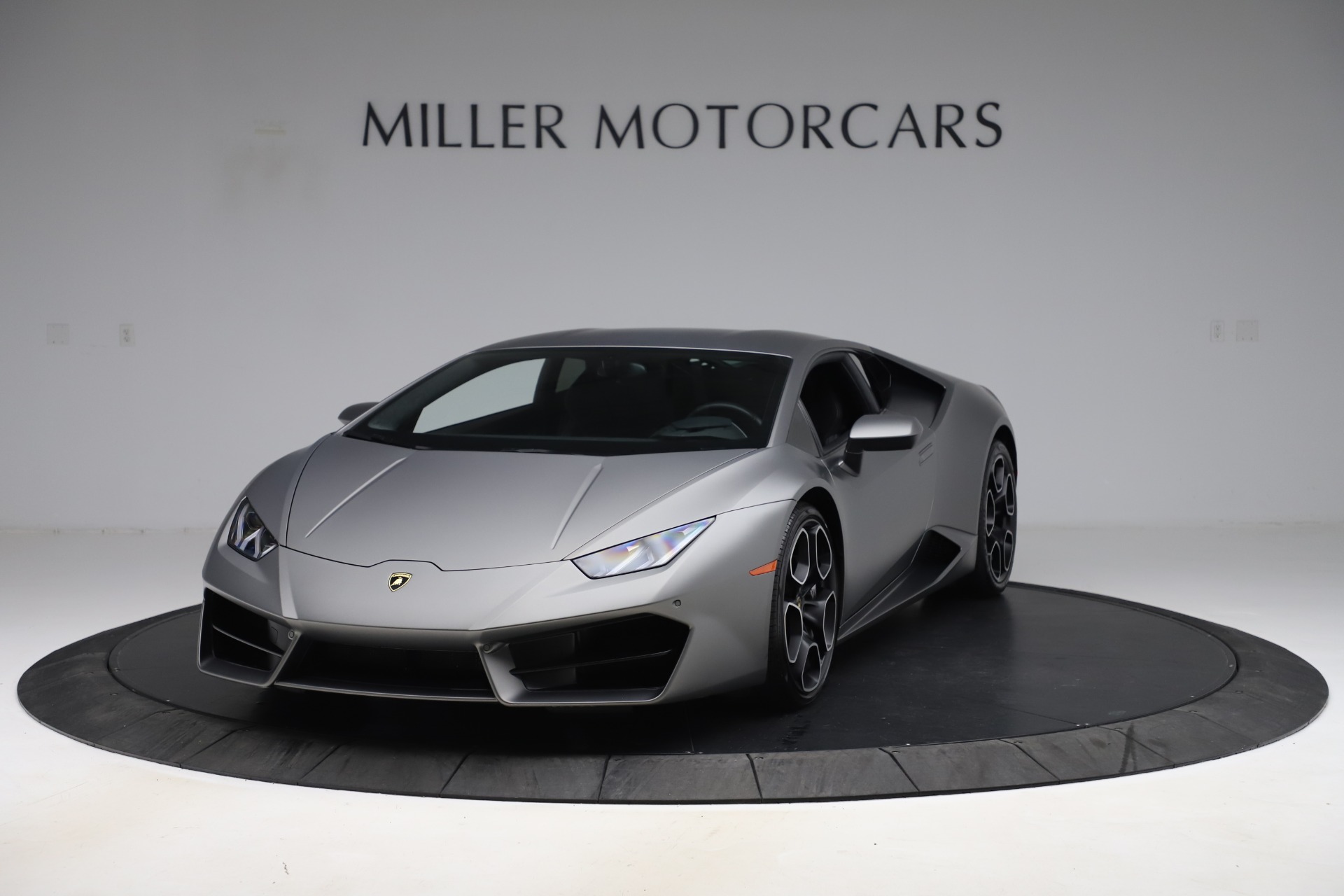 Used 2017 Lamborghini Huracan LP 580-2 for sale $179,900 at Maserati of Greenwich in Greenwich CT 06830 1
