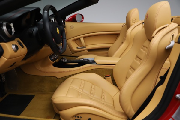 Used 2014 Ferrari California 30 for sale Sold at Maserati of Greenwich in Greenwich CT 06830 19