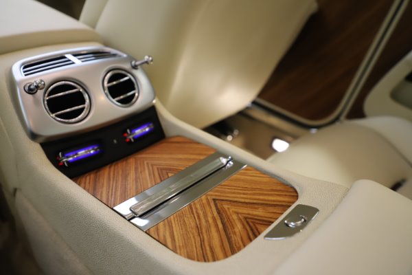 Used 2015 Rolls-Royce Wraith for sale $169,900 at Maserati of Greenwich in Greenwich CT 06830 21