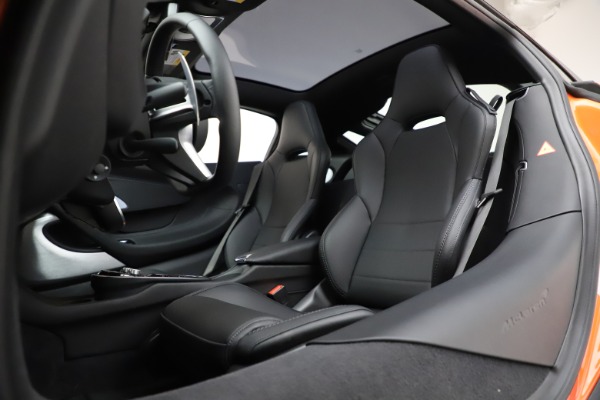 New 2020 McLaren GT Coupe for sale $246,975 at Maserati of Greenwich in Greenwich CT 06830 21