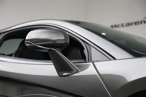 Used 2017 McLaren 570GT for sale $140,900 at Maserati of Greenwich in Greenwich CT 06830 16