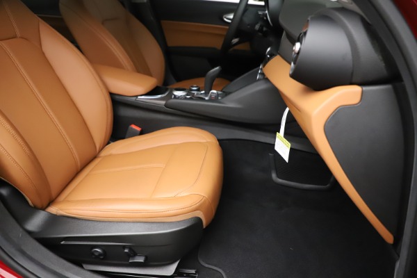 New 2020 Alfa Romeo Giulia Ti Q4 for sale Sold at Maserati of Greenwich in Greenwich CT 06830 24