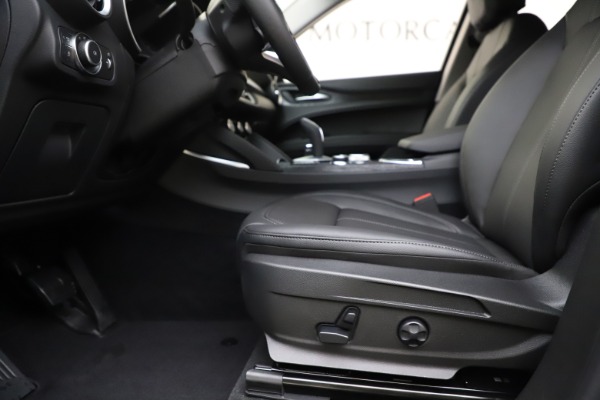 New 2020 Alfa Romeo Stelvio Sport Q4 for sale $51,095 at Maserati of Greenwich in Greenwich CT 06830 14